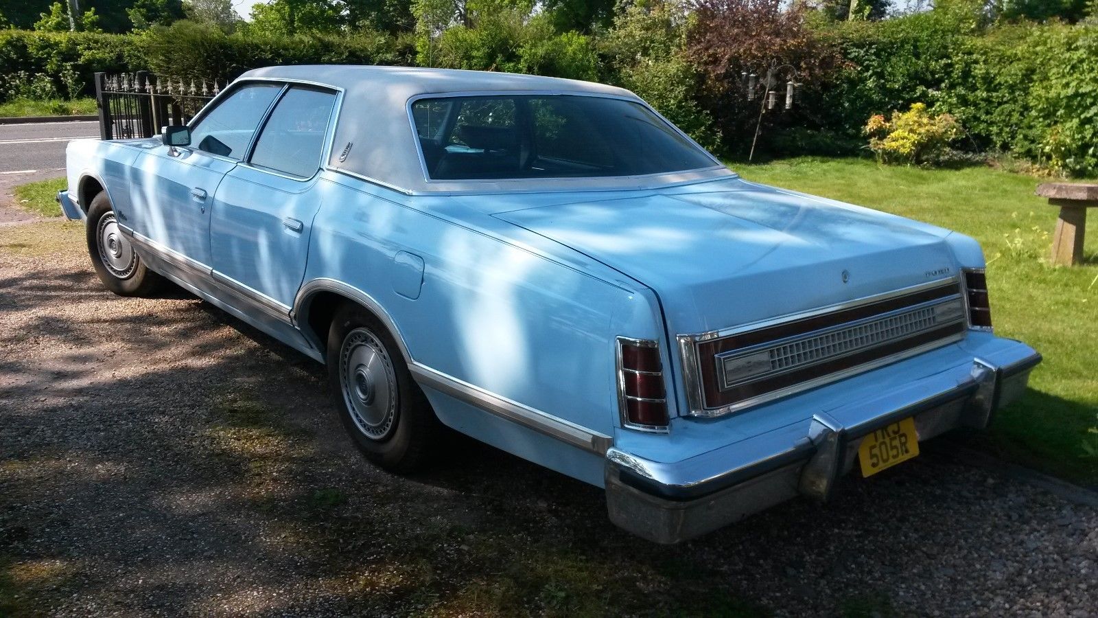 1977-Ford-LTD-Brougham-400ci-sedan-in-powder-_57